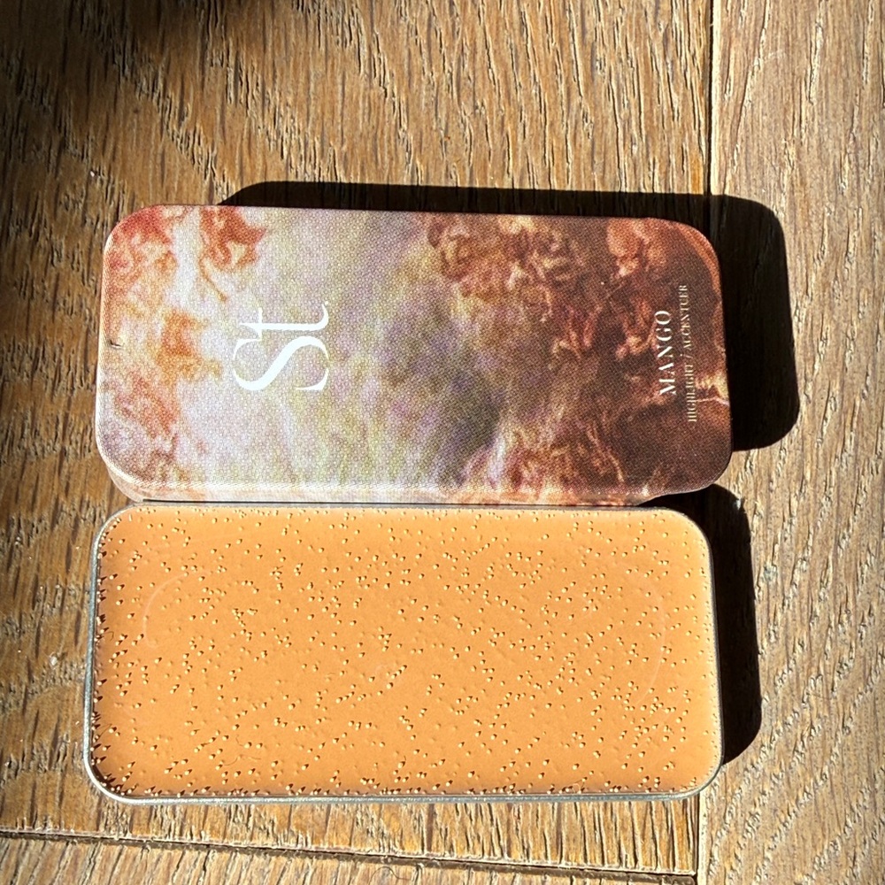 Seint makeup Mango